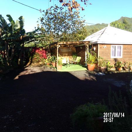 Les Aubepines Bed & Breakfast Bras des Calumets Exterior foto